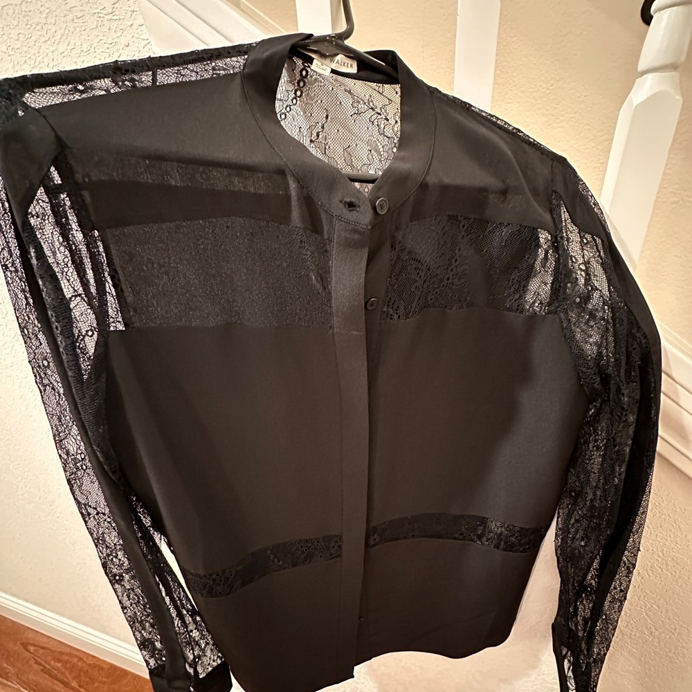 🎉🎉🎉SOLD🎉🎉🎉CHELSEA AND WALKER Elegant Black Lace Blouse